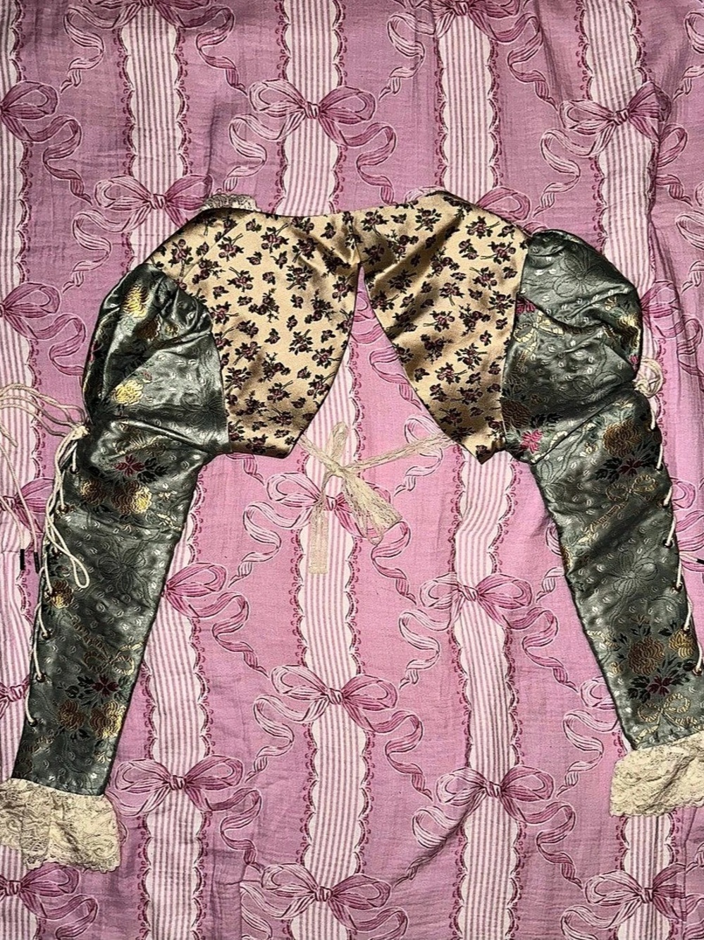 Lacemade Classic Queen Corset - Picture 5 of 8